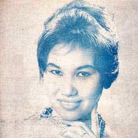 singer Thai Thanh portrait